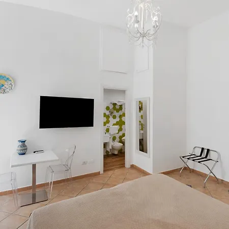Sorrentina Guest house 3*